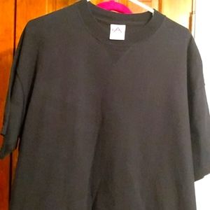 Men's short sleeve tee shirt in large